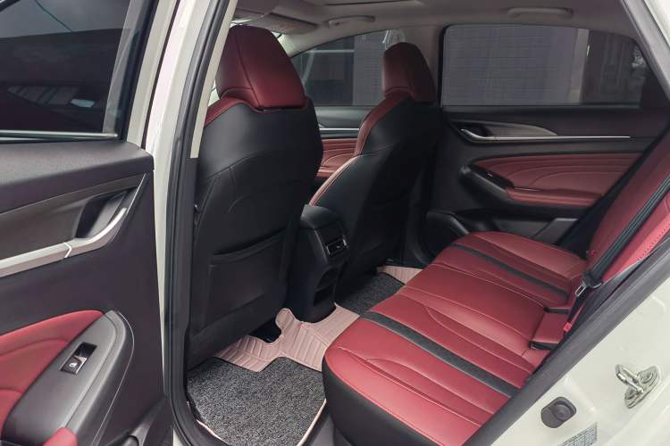 Used CHANGAN Eado 2021 PLUS Blue Whale NE 1.4T GDI DCT Prestige Model Interior 3