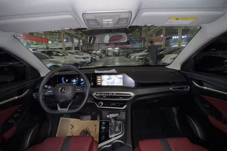 Used CHANGAN Eado 2021 PLUS Blue Whale NE 1.4T GDI DCT Prestige Model Interior 3