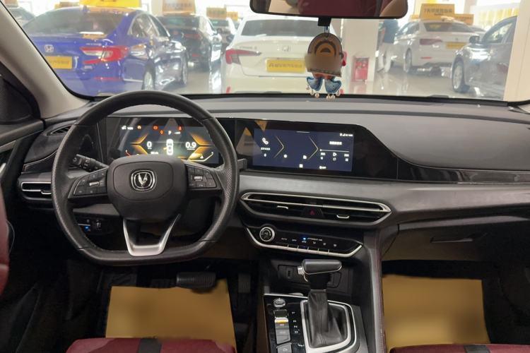 Used CHANGAN Eado 2021 PLUS Blue Whale NE 1.4T GDI DCT Flagship Model Interior 3