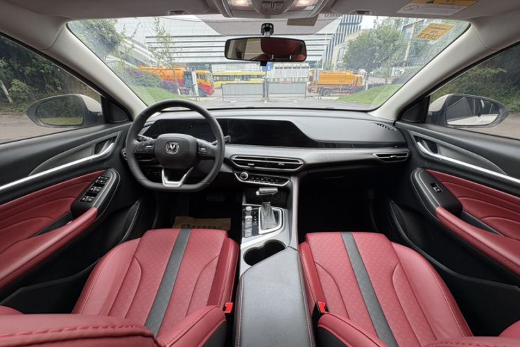 Used CHANGAN Eado 2021 PLUS Blue Whale NE 1.4T GDI DCT Flagship Model Interior 3