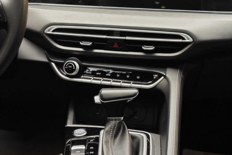 Used CHANGAN Eado 2021 PLUS 1.6L GDI CVT Luxury Model Interior 3