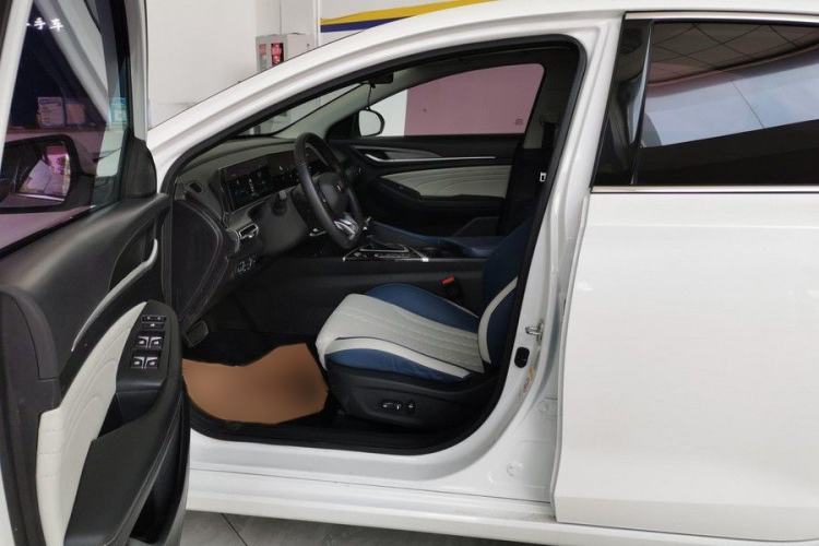 Used CHANGAN Eado 2021 PLUS Blue Whale NE 1.4T GDI DCT Flagship Model Interior 5