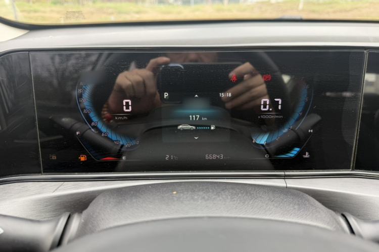 Used CHANGAN Eado 2021 PLUS 1.6L GDI CVT Luxury Model Interior 6