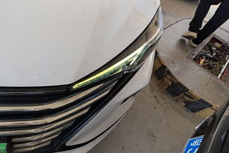 Used CHANGAN Eado 2021 PLUS 1.6L GDI Manual Elite Model Left Front Headlight