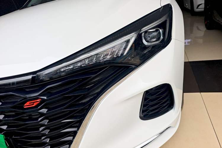Used CHANGAN Eado 2021 PLUS Blue Whale NE 1.4T GDI DCT Prestige Model Left Front Headlight