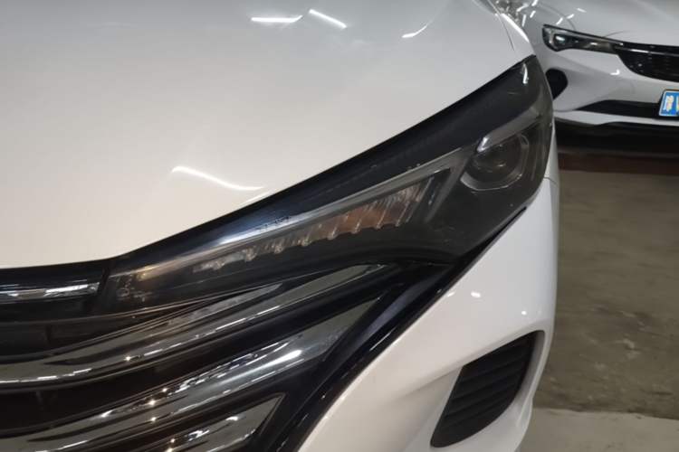 Used CHANGAN Eado 2021 PLUS 1.6L GDI Manual Elite Model Left Front Headlight