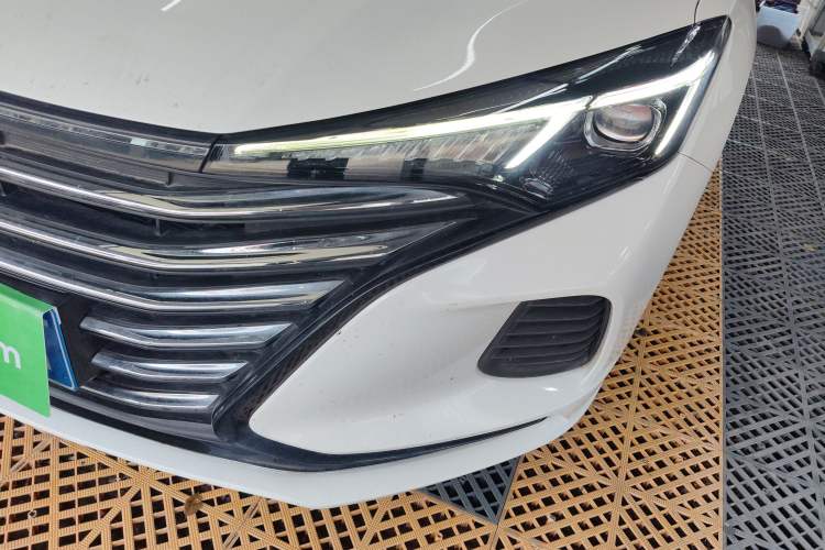 Used CHANGAN Eado 2021 PLUS 1.6L GDI Manual Luxury Model Left Front Headlight