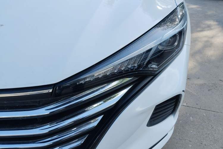 Used CHANGAN Eado 2021 PLUS 1.6L GDI CVT Luxury Model Left Front Headlight
