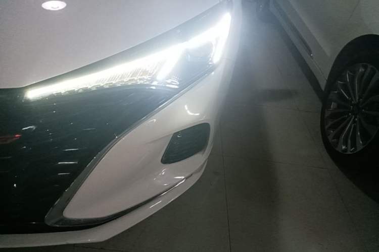 Used CHANGAN Eado 2021 PLUS Blue Whale NE 1.4T GDI DCT Flagship Model Left Front Headlight