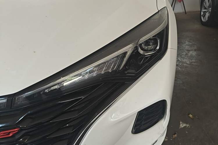 Used CHANGAN Eado 2021 PLUS Blue Whale NE 1.4T GDI DCT Prestige Model Left Front Headlight