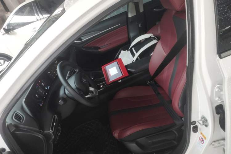 Used CHANGAN Eado 2021 PLUS Blue Whale NE 1.4T GDI DCT Prestige Model Left Front Seat
