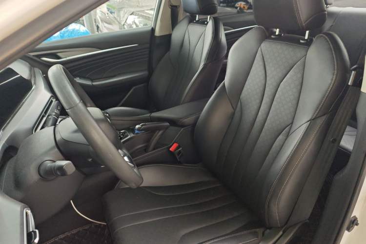 Used CHANGAN Eado 2021 PLUS 1.6L GDI Manual Elite Model Left Front Seat