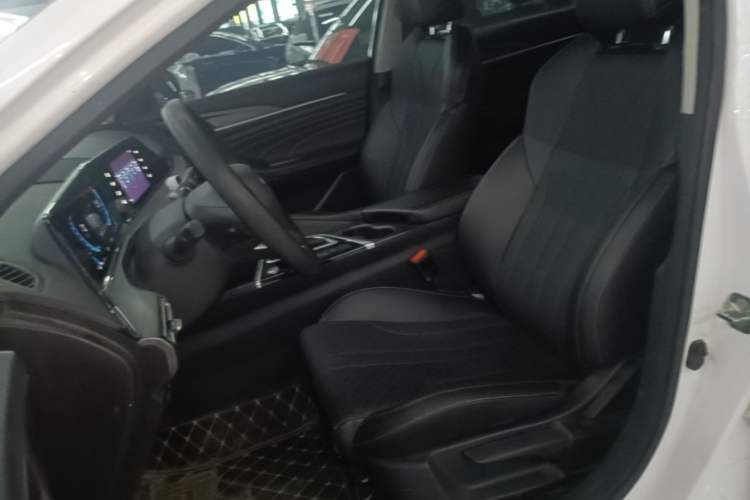 Used CHANGAN Eado 2021 PLUS 1.6L GDI CVT Elite Model Left Front Seat