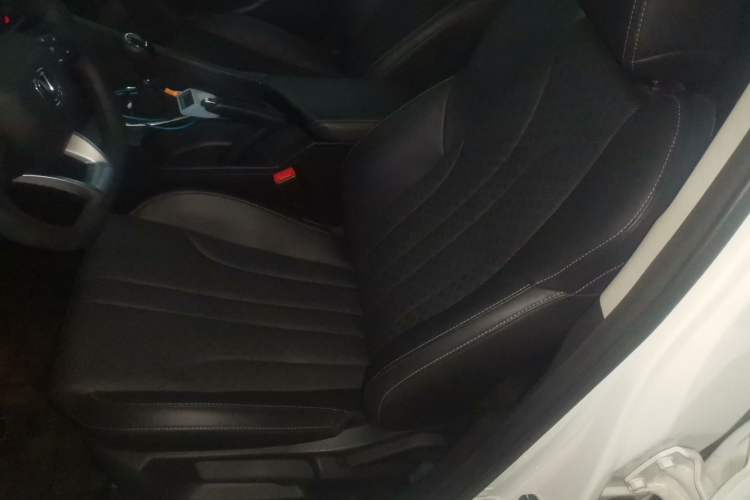 Used CHANGAN Eado 2021 PLUS 1.6L GDI Manual Luxury Model Left Front Seat