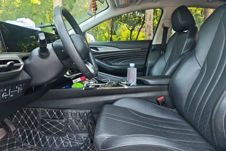 Used CHANGAN Eado 2021 PLUS 1.6L GDI CVT Elite Model Left Front Seat
