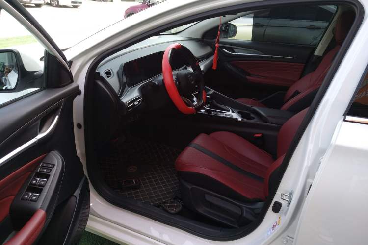 Used CHANGAN Eado 2021 PLUS Blue Whale NE 1.4T GDI DCT Prestige Model Left Front Seat
