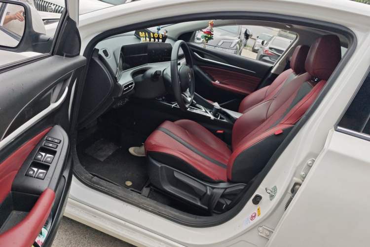 Used CHANGAN Eado 2021 PLUS Blue Whale NE 1.4T GDI DCT Prestige Model Left Front Seat