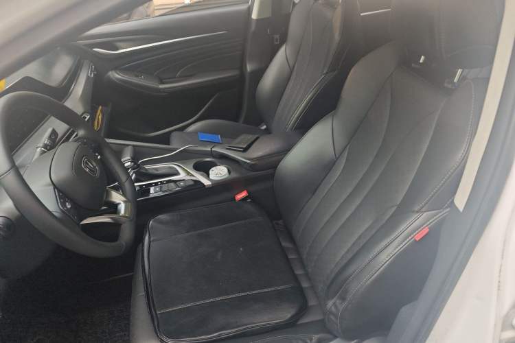 Used CHANGAN Eado 2021 PLUS 1.6L GDI CVT Luxury Model Left Front Seat