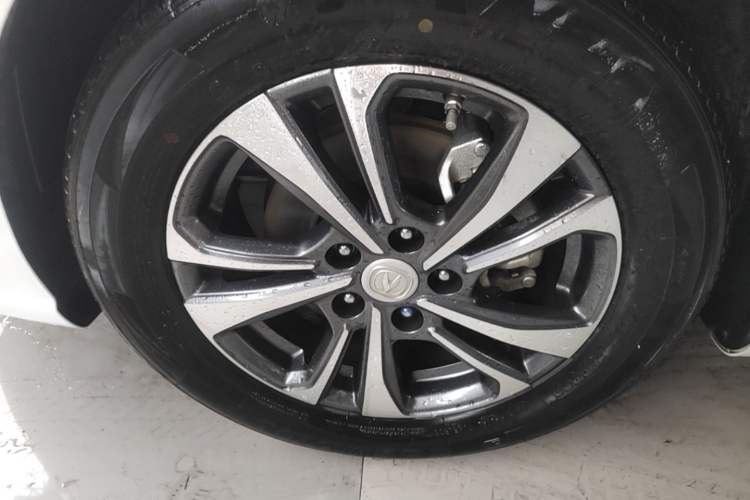 Used CHANGAN Eado 2021 PLUS Blue Whale NE 1.4T GDI DCT Prestige Model Left Front Wheel Hub
