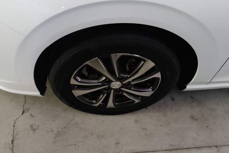 Used CHANGAN Eado 2021 PLUS Blue Whale NE 1.4T GDI DCT Prestige Model Left Front Wheel Hub
