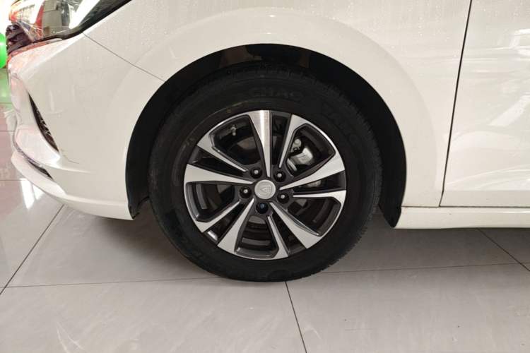 Used CHANGAN Eado 2021 PLUS Blue Whale NE 1.4T GDI DCT Prestige Model Left Front Wheel Hub
