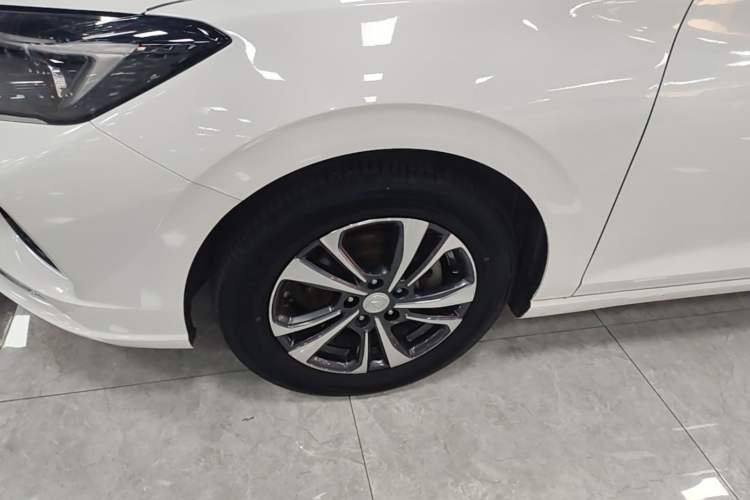 Used CHANGAN Eado 2021 PLUS Blue Whale NE 1.4T GDI DCT Prestige Model Left Front Wheel Hub