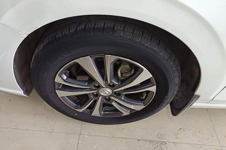 Used CHANGAN Eado 2021 PLUS Blue Whale NE 1.4T GDI DCT Prestige Model Left Front Wheel Hub