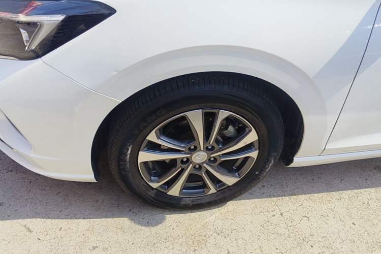 Used CHANGAN Eado 2021 PLUS Blue Whale NE 1.4T GDI DCT Prestige Model Left Front Wheel Hub