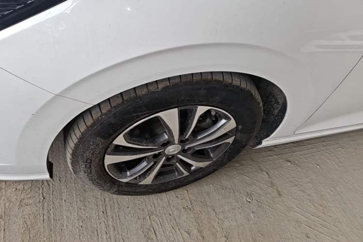 Used CHANGAN Eado 2021 PLUS 1.6L GDI CVT Luxury Model Left Front Wheel Hub