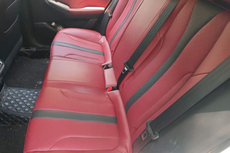 Used CHANGAN Eado 2021 PLUS Blue Whale NE 1.4T GDI DCT Prestige Model Left Rear Seat