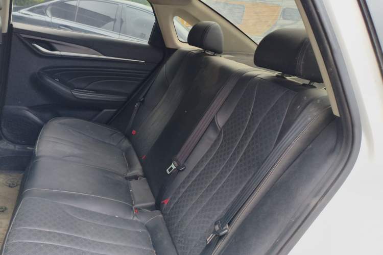 Used CHANGAN Eado 2021 PLUS 1.6L GDI Manual Luxury Model Left Rear Seat