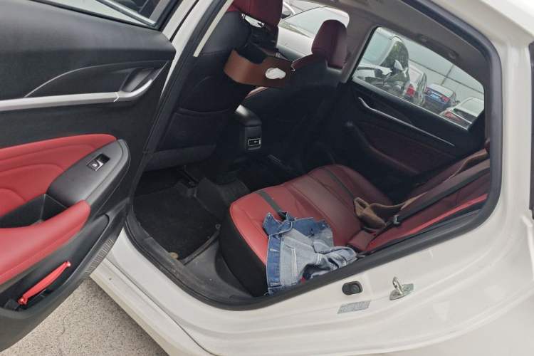 Used CHANGAN Eado 2021 PLUS Blue Whale NE 1.4T GDI DCT Prestige Model Left Rear Seat