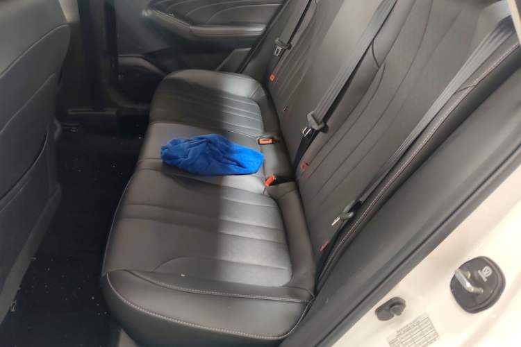 Used CHANGAN Eado 2021 PLUS 1.6L GDI Manual Luxury Model Left Rear Seat