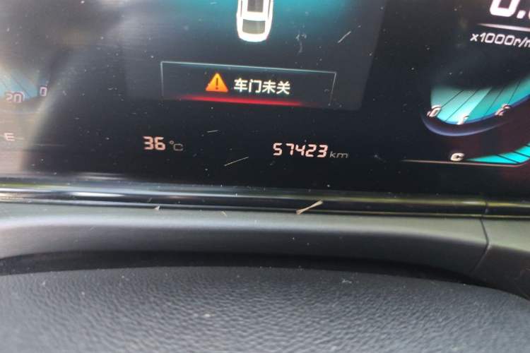 Used CHANGAN Eado 2021 PLUS Blue Whale NE 1.4T GDI DCT Flagship Model Odometer Close Up