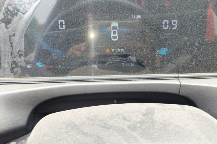 Used CHANGAN Eado 2021 PLUS 1.6L GDI Manual Luxury Model Odometer Close Up
