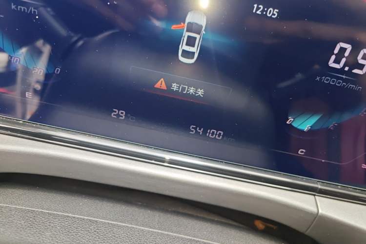 Used CHANGAN Eado 2021 PLUS Blue Whale NE 1.4T GDI DCT Prestige Model Odometer Close Up