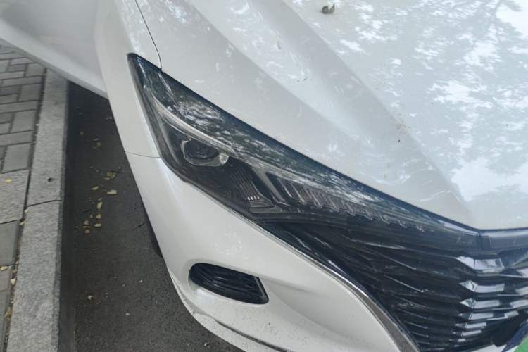 Used CHANGAN Eado 2021 PLUS Blue Whale NE 1.4T GDI DCT Flagship Model Right Front Headlight