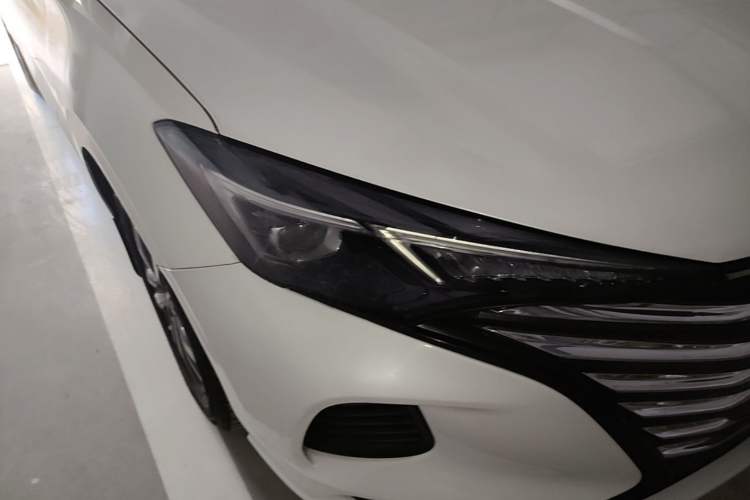 Used CHANGAN Eado 2021 PLUS 1.6L GDI CVT Luxury Model Right Front Headlight