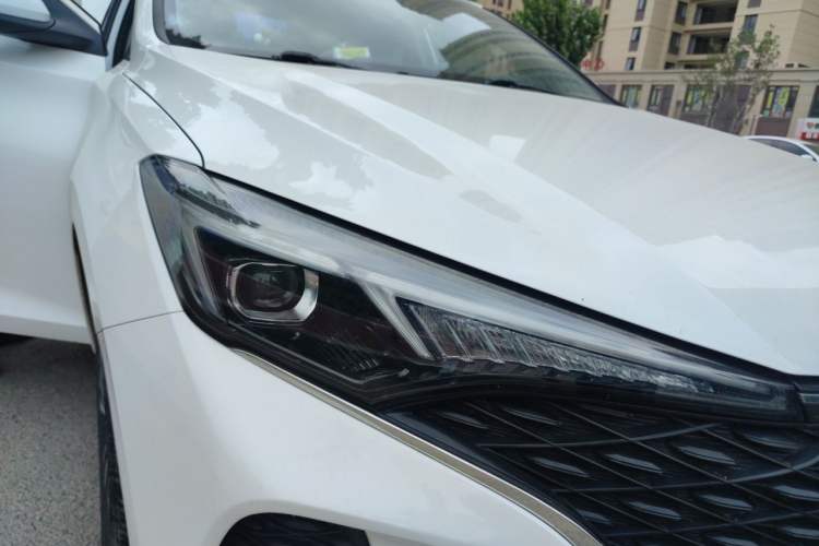Used CHANGAN Eado 2021 PLUS Blue Whale NE 1.4T GDI DCT Prestige Model Right Front Headlight