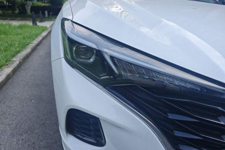 Used CHANGAN Eado 2021 PLUS Blue Whale NE 1.4T GDI DCT Prestige Model Right Front Headlight