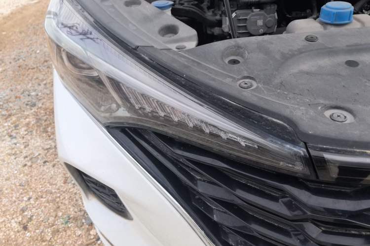 Used CHANGAN Eado 2021 PLUS Blue Whale NE 1.4T GDI DCT Prestige Model Right Front Headlight