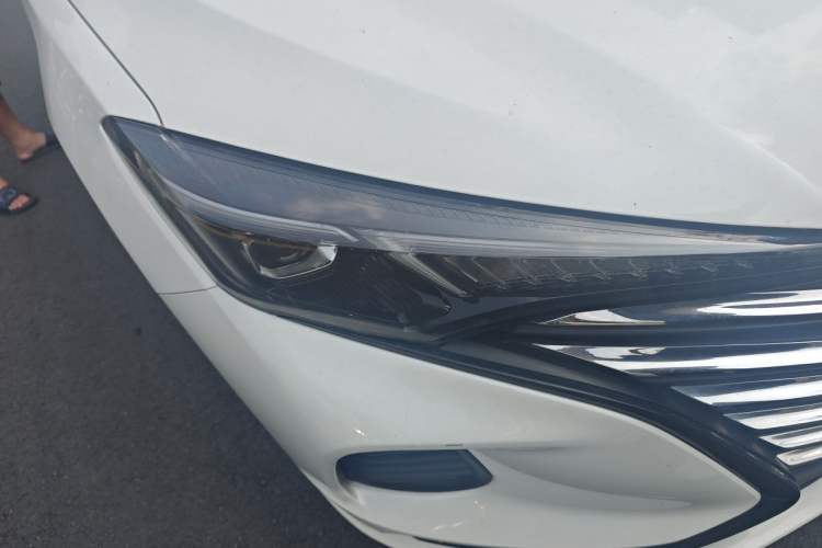 Used CHANGAN Eado 2021 PLUS 1.6L GDI CVT Luxury Model Right Front Headlight