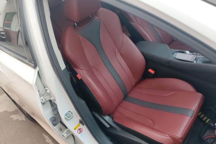 Used CHANGAN Eado 2021 PLUS Blue Whale NE 1.4T GDI DCT Prestige Model Right Front Seat