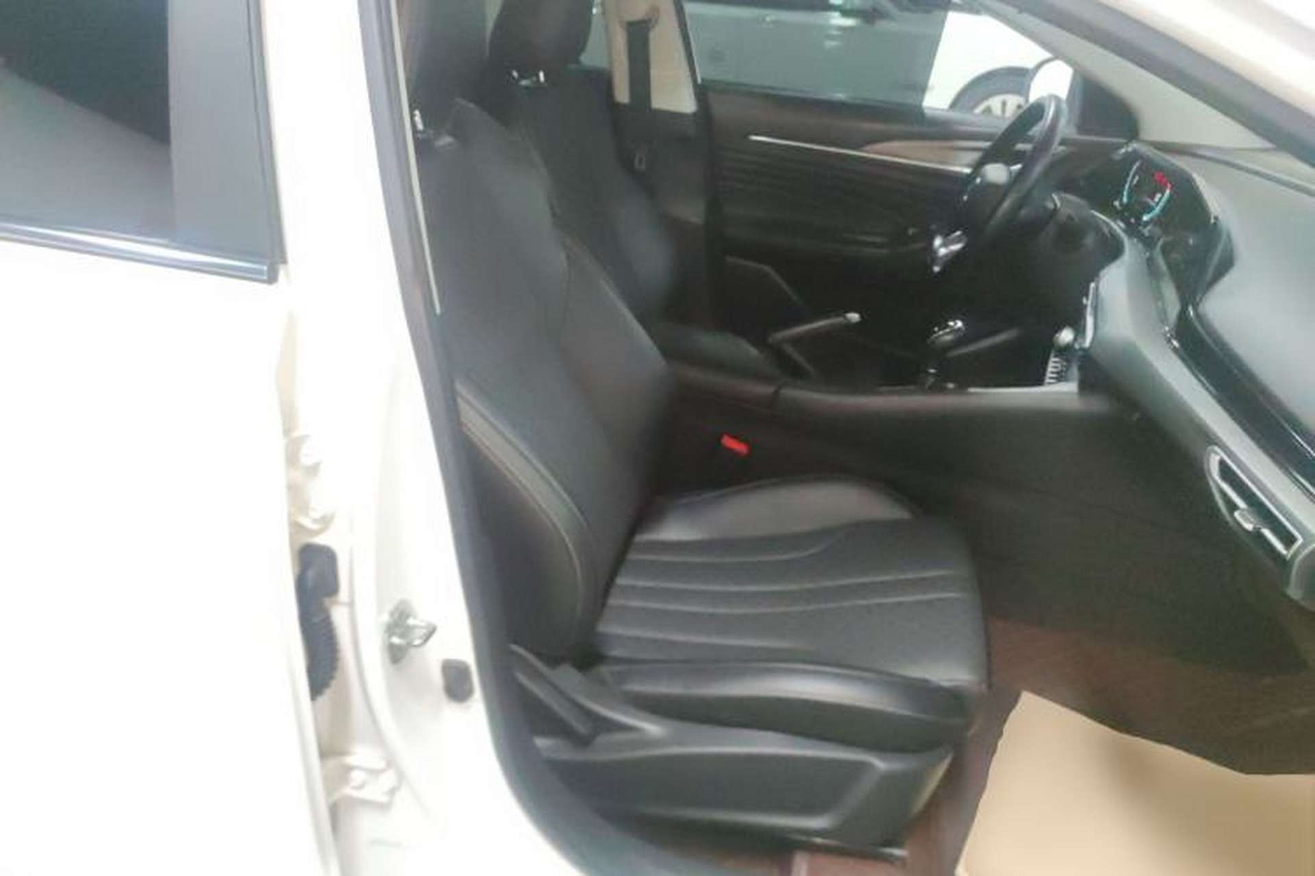 Used CHANGAN Eado 2021 PLUS 1.6L GDI Manual Luxury Model Right Front Seat