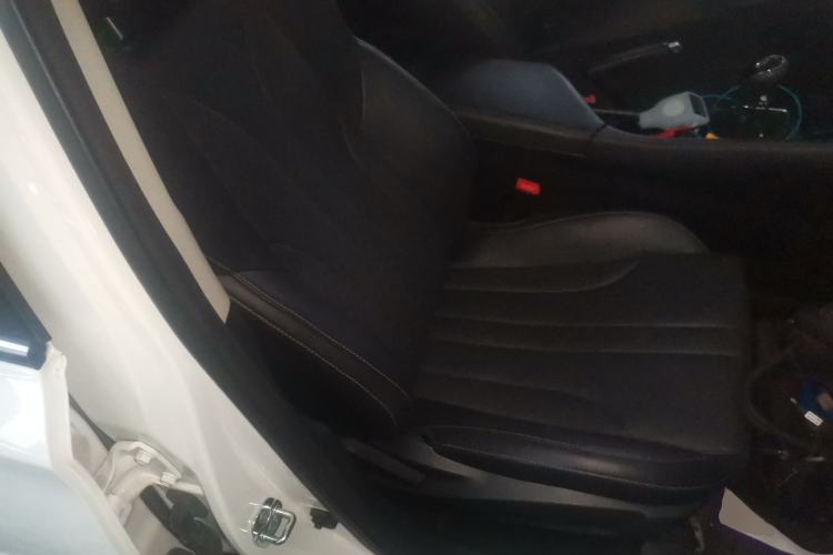 Used CHANGAN Eado 2021 PLUS 1.6L GDI Manual Luxury Model Right Front Seat