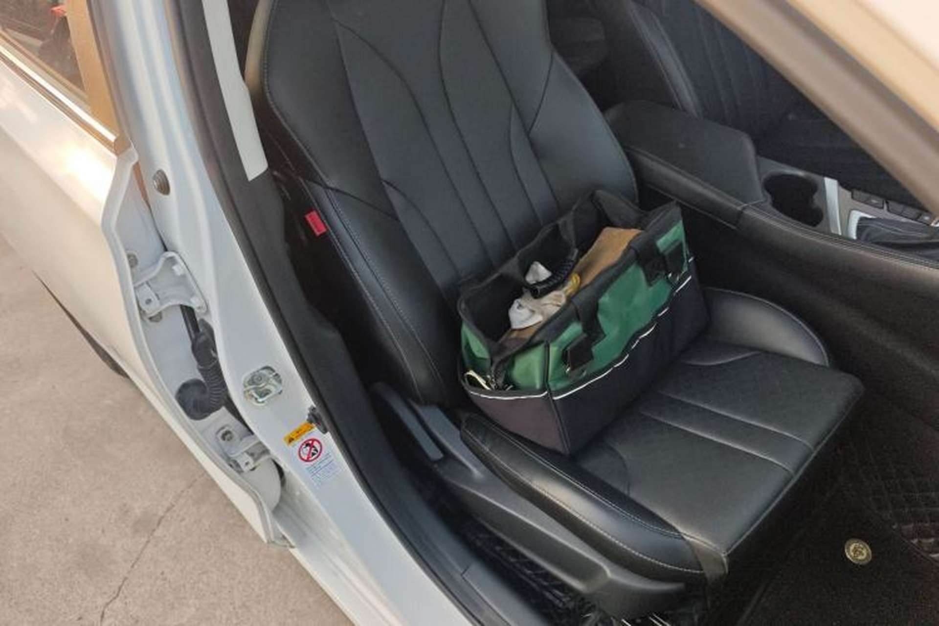 Used CHANGAN Eado 2021 PLUS 1.6L GDI CVT Luxury Model Right Front Seat