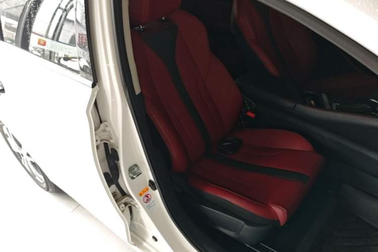 Used CHANGAN Eado 2021 PLUS Blue Whale NE 1.4T GDI DCT Prestige Model Right Front Seat