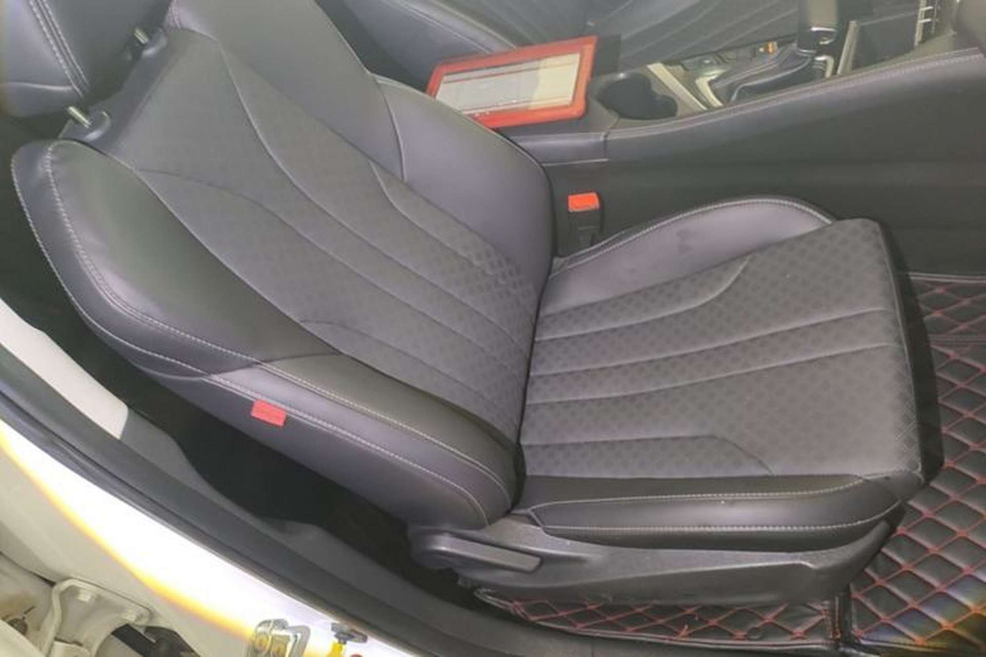 Used CHANGAN Eado 2021 PLUS 1.6L GDI CVT Luxury Model Right Front Seat