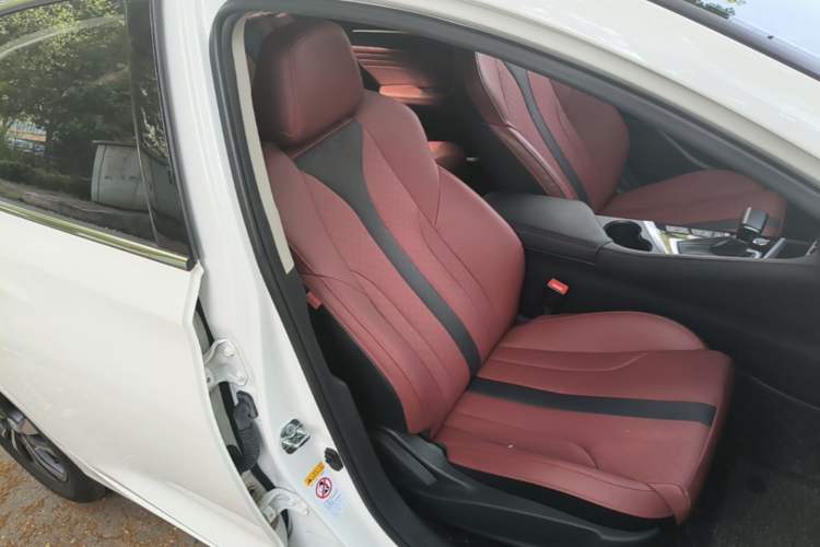 Used CHANGAN Eado 2021 PLUS Blue Whale NE 1.4T GDI DCT Prestige Model Right Front Seat