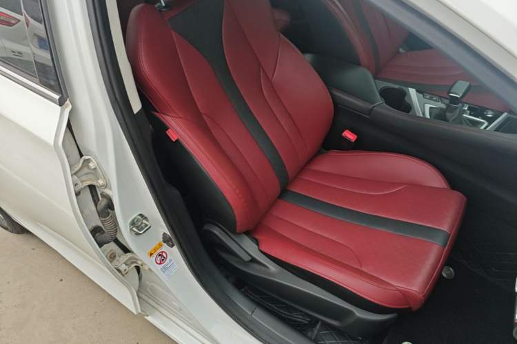 Used CHANGAN Eado 2021 PLUS Blue Whale NE 1.4T GDI DCT Prestige Model Right Front Seat